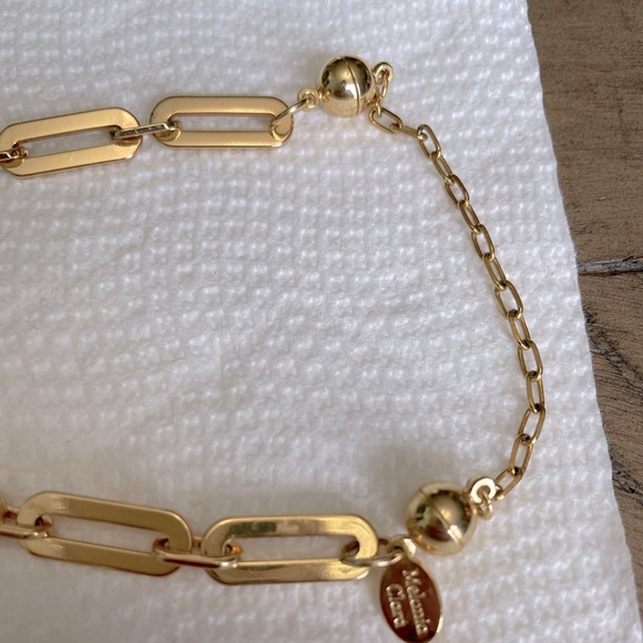 Melania Clara Gold Pave Heart Necklace - Picture 3 of 3